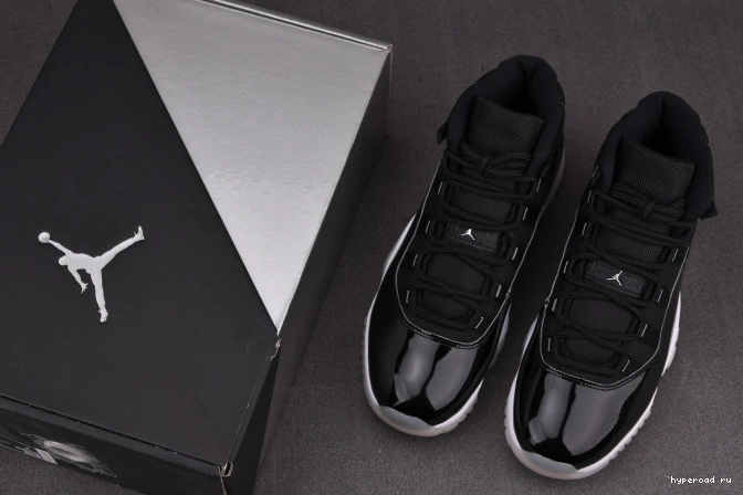 25th Air Jordan CT8012-011 Anniversary 11 0601